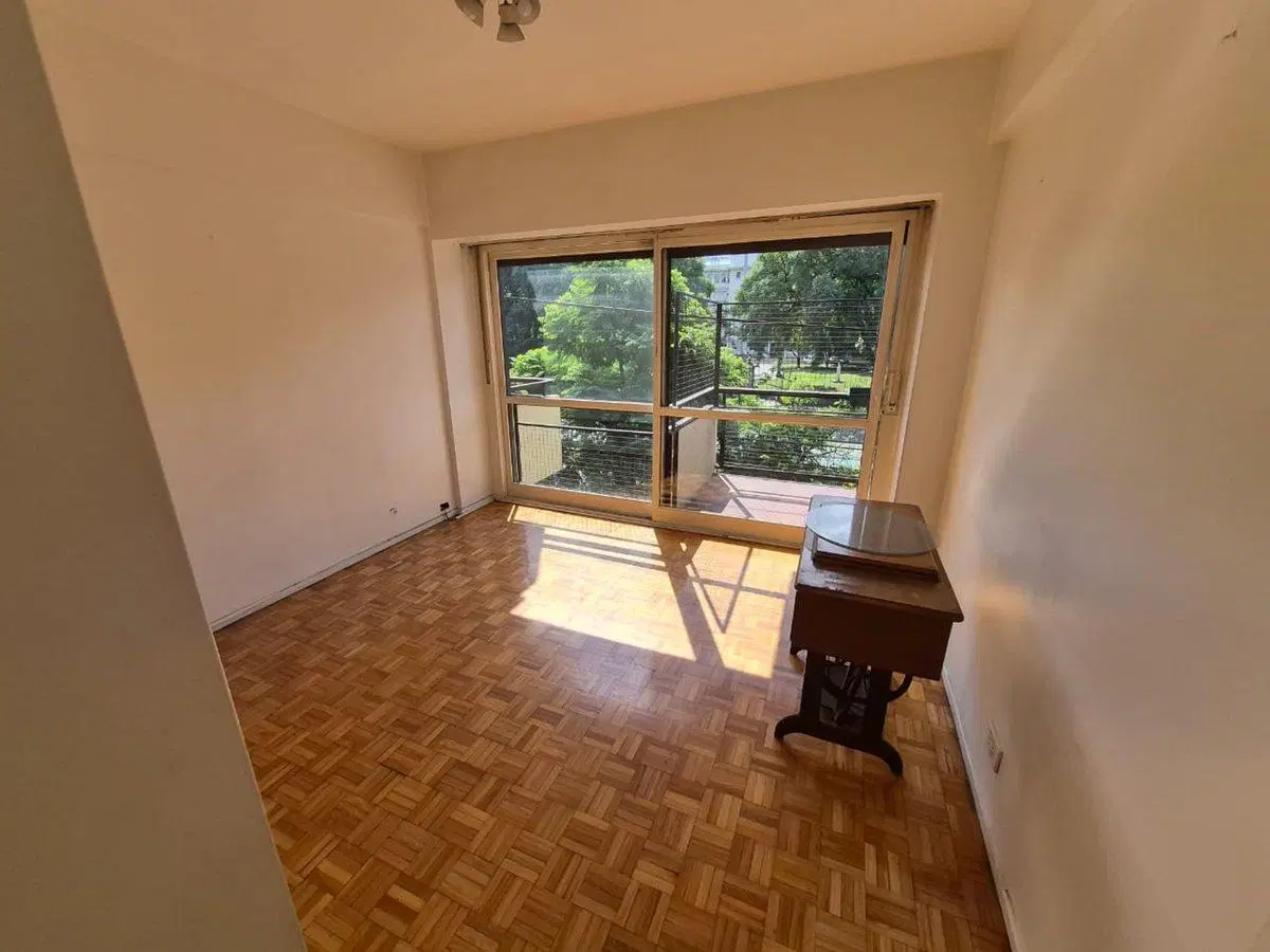 Venta departamento 4 ambientes c Balcon y Cochera 4