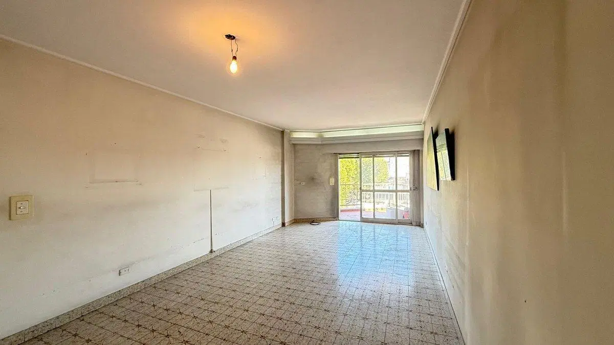 VENTA 4 AMBIENTES BALCON COCHERA PATERNAL 2