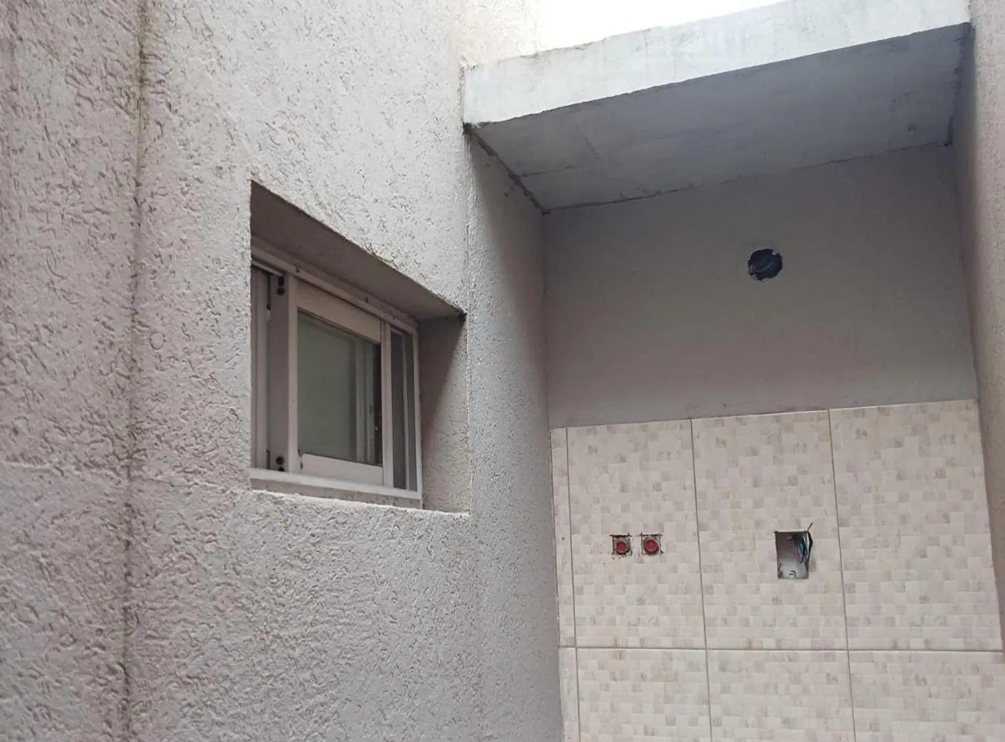 MONOAMBIENTE CON PATIO A ESTRENAR EN GERLI 4
