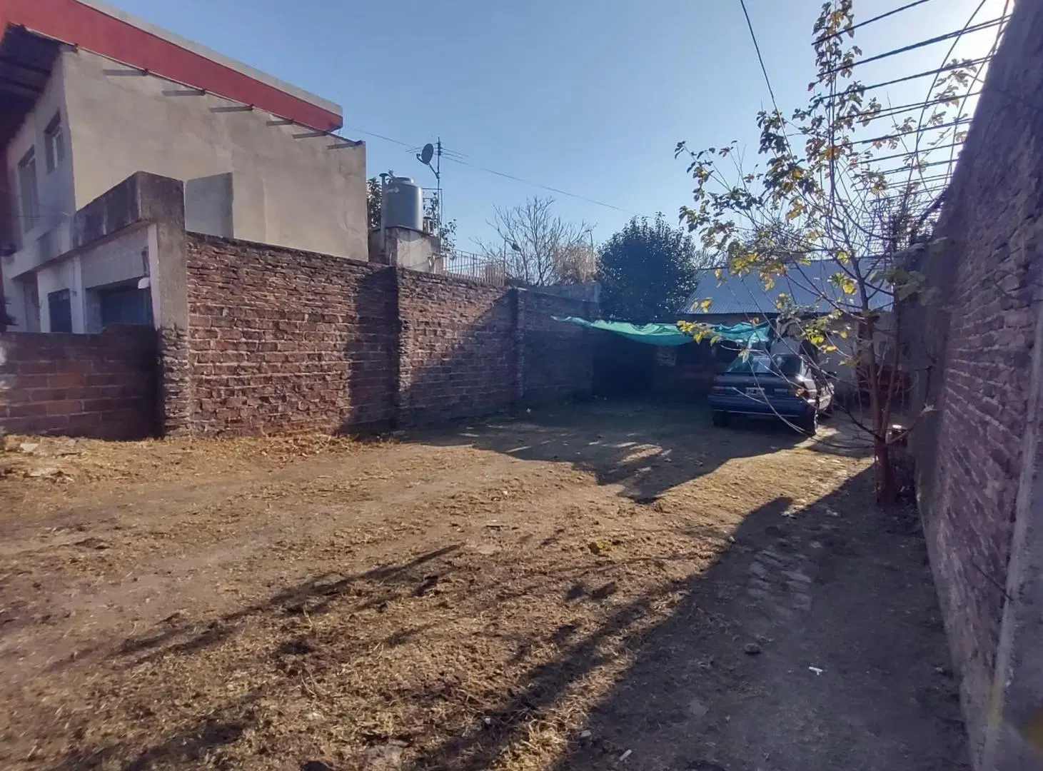 Lote 320 m2 en san justo con casa a refaccionar 2