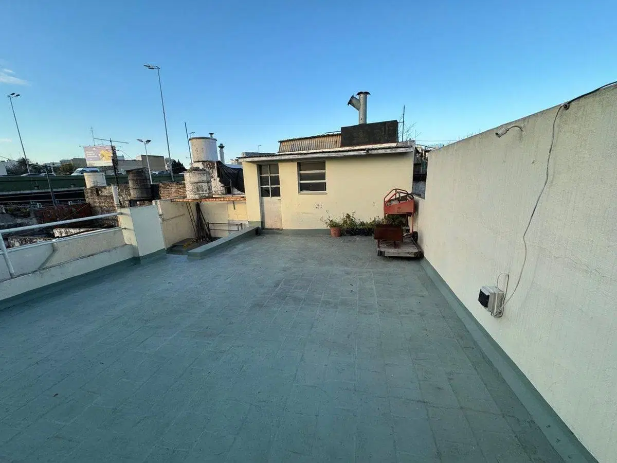 VENTA PH 3 AMB CON TERRAZA EN FLORES SIN EXPENSAS 3