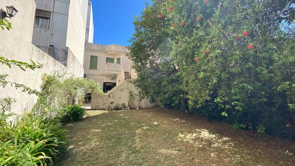 Casa en Venta - Villa Pueyrredon - 5 Amb - Jardin 2