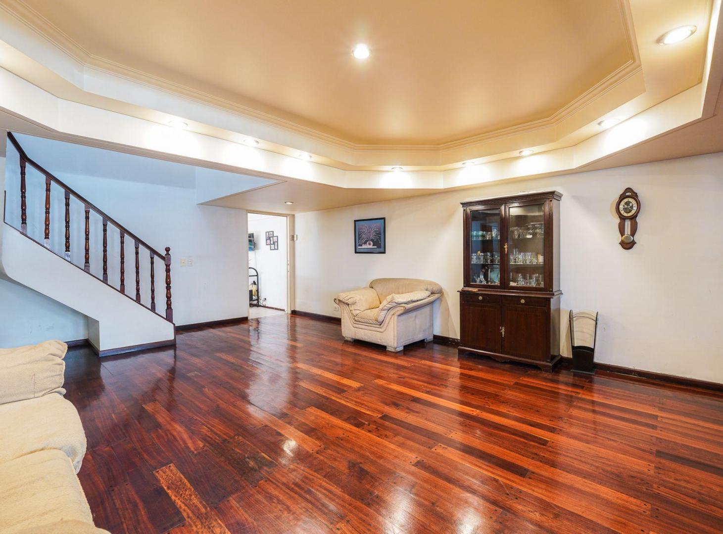 VENTA CASA LOTE PROPIO 6 AMBIENTES- VELEZ SARFIELD