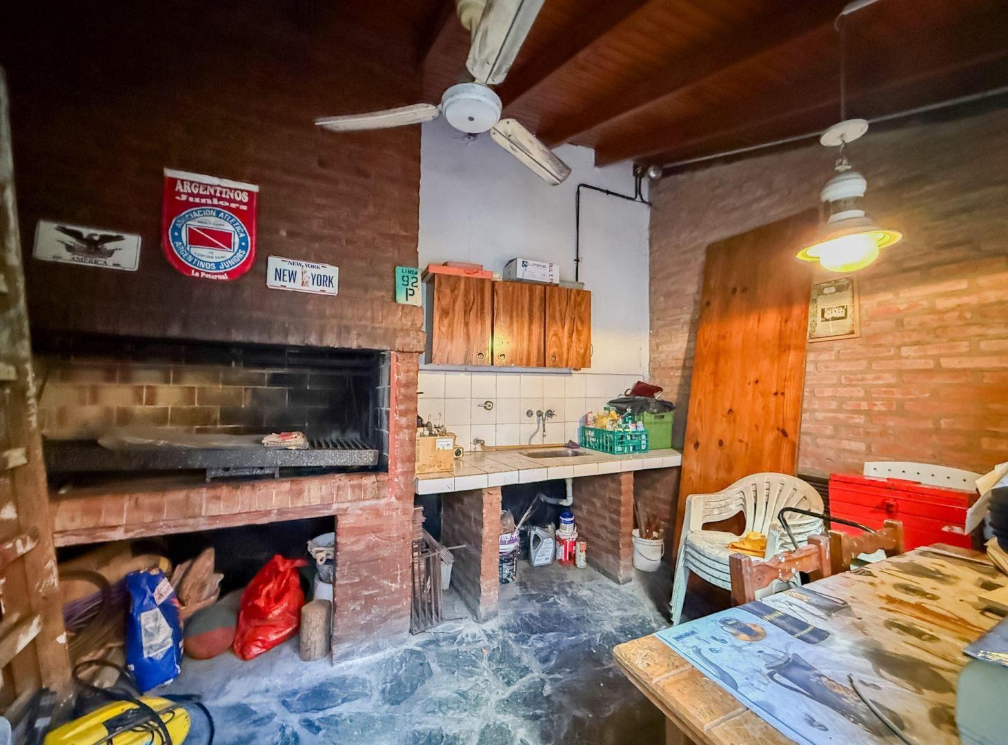 VENTA CASA LOTE PROPIO 6 AMBIENTES- VELEZ SARFIELD