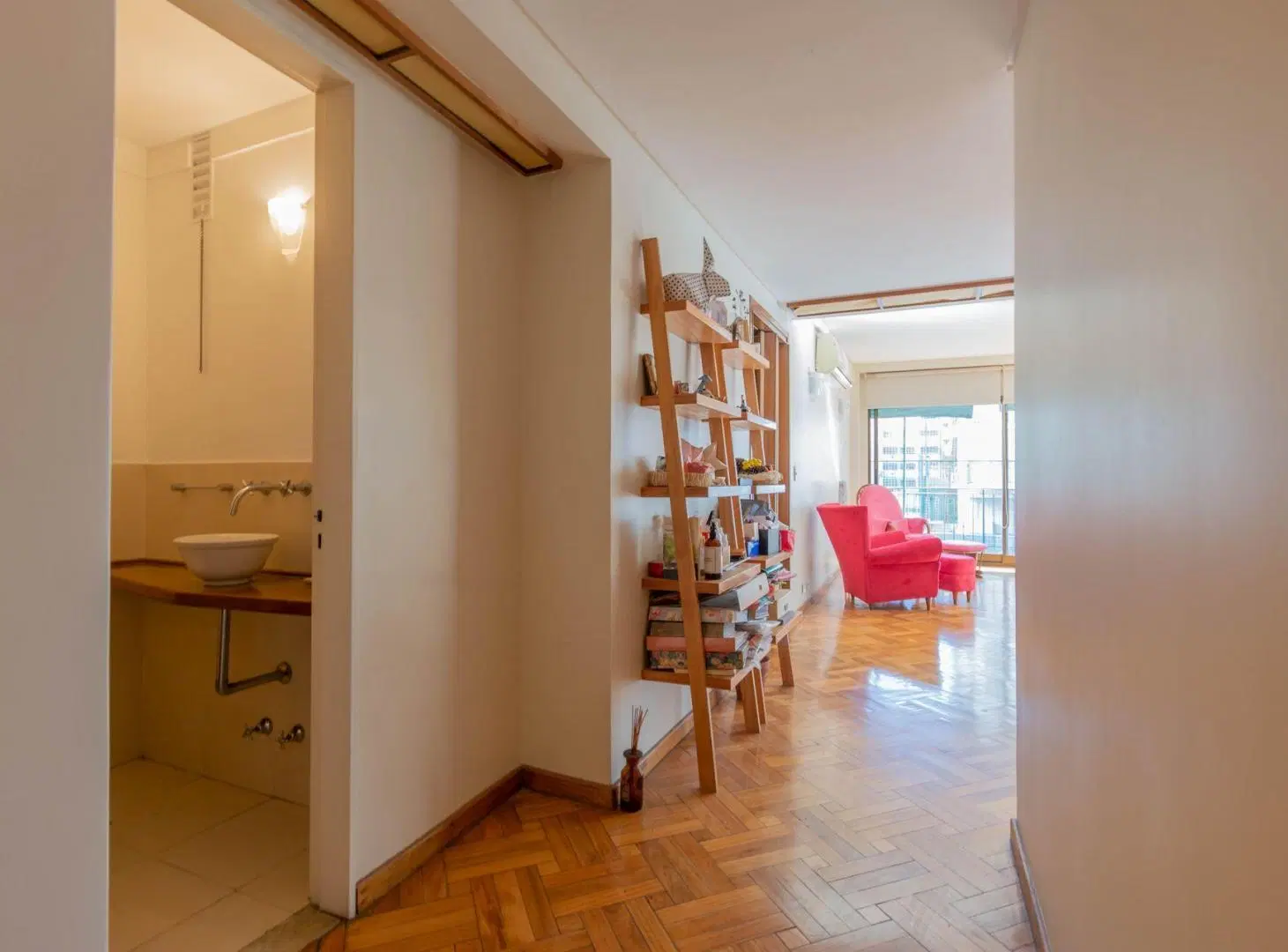 VENTA Semipiso 4 amb al frente c/cochera. BELGRANO 5