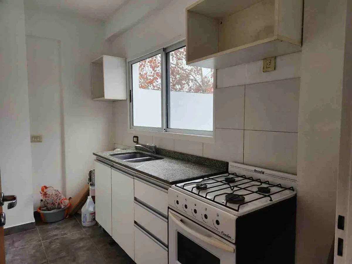 RESERVADO Monoambiente  balcòn terraza Parque Chas 3