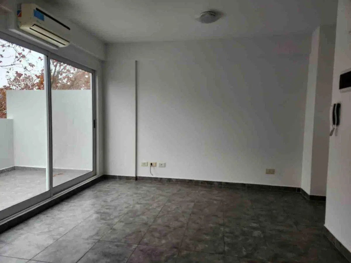 RESERVADO Monoambiente  balcòn terraza Parque Chas 4