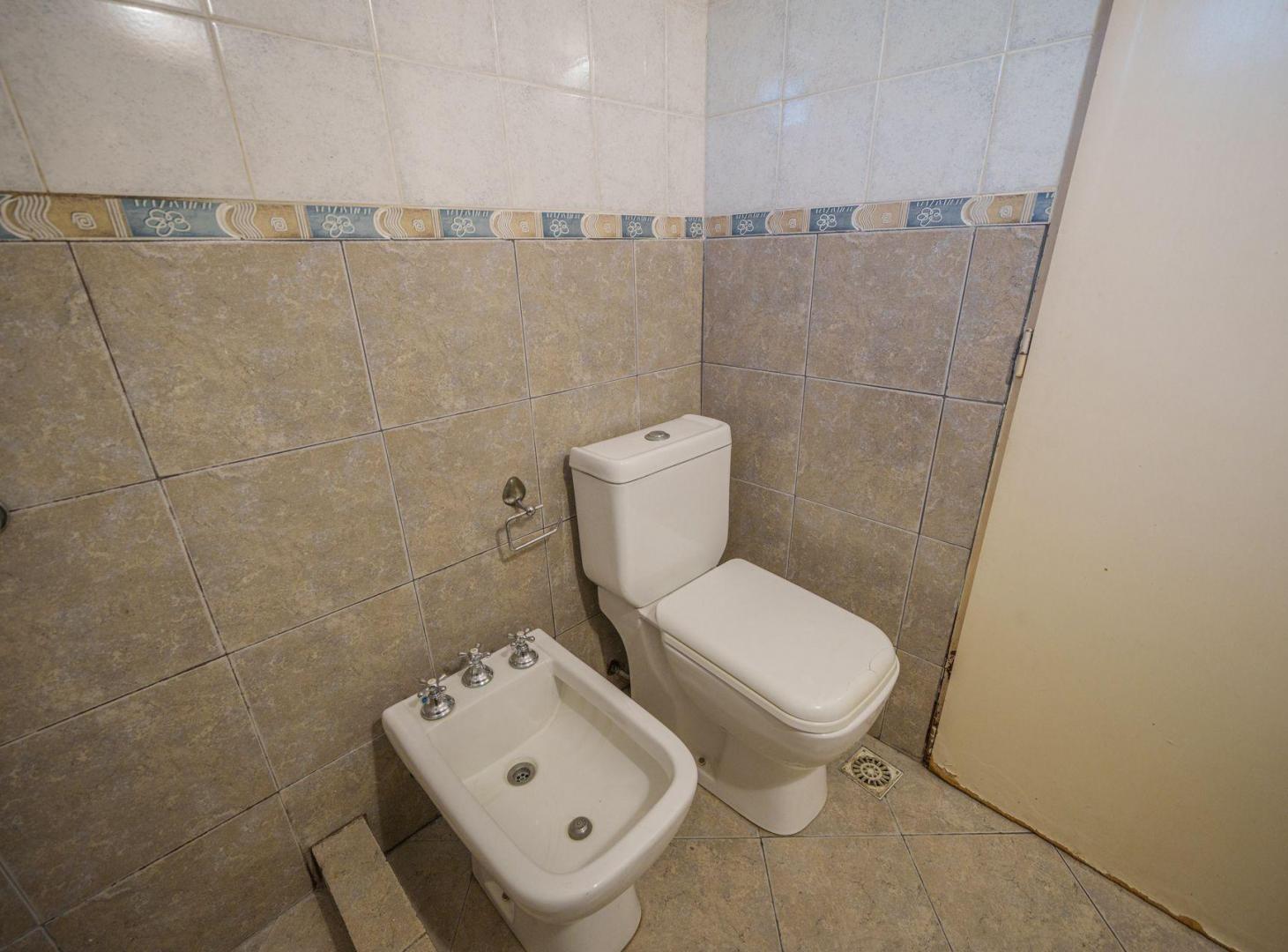 Foto de VENTA DEPTO 2 AMBIENTES CON BALCON EN RAMOS MEJIA, imagen 5