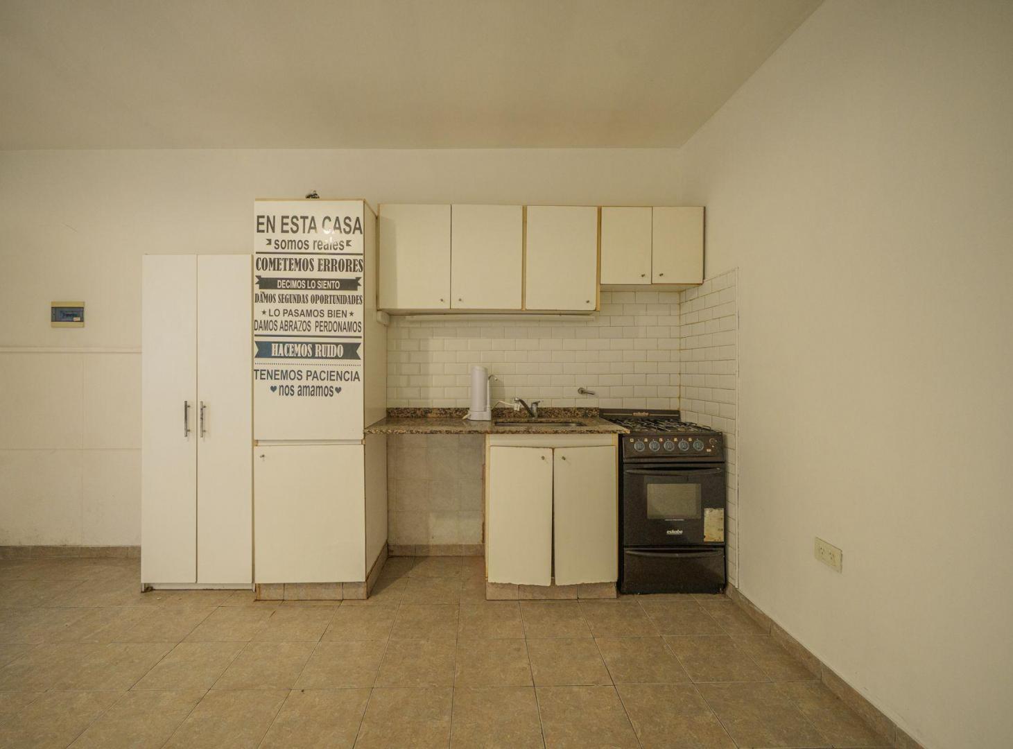 Foto de VENTA DEPTO 2 AMBIENTES CON BALCON EN RAMOS MEJIA, imagen 3