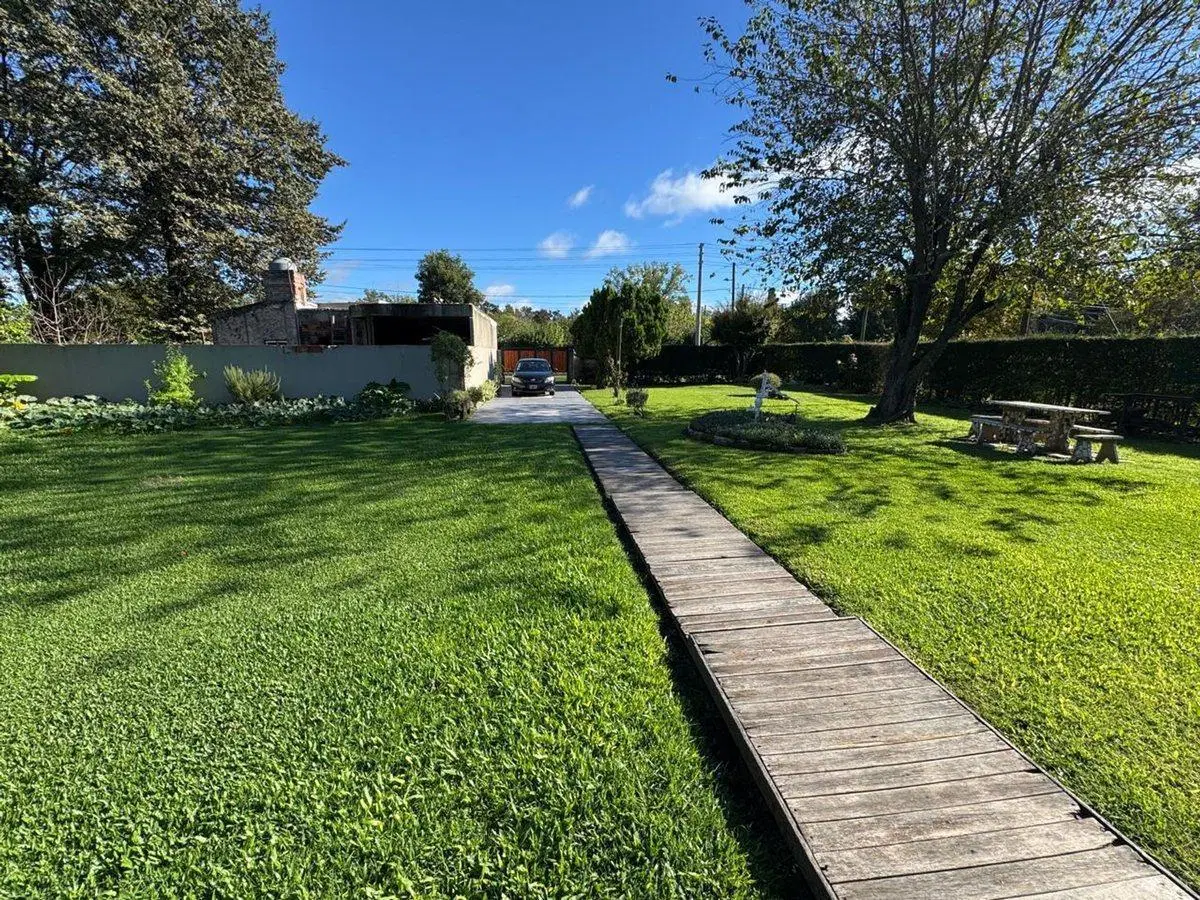 VENTA CASA 5 AMB CON JARDIN EN GENERAL RODRIGUEZ 2