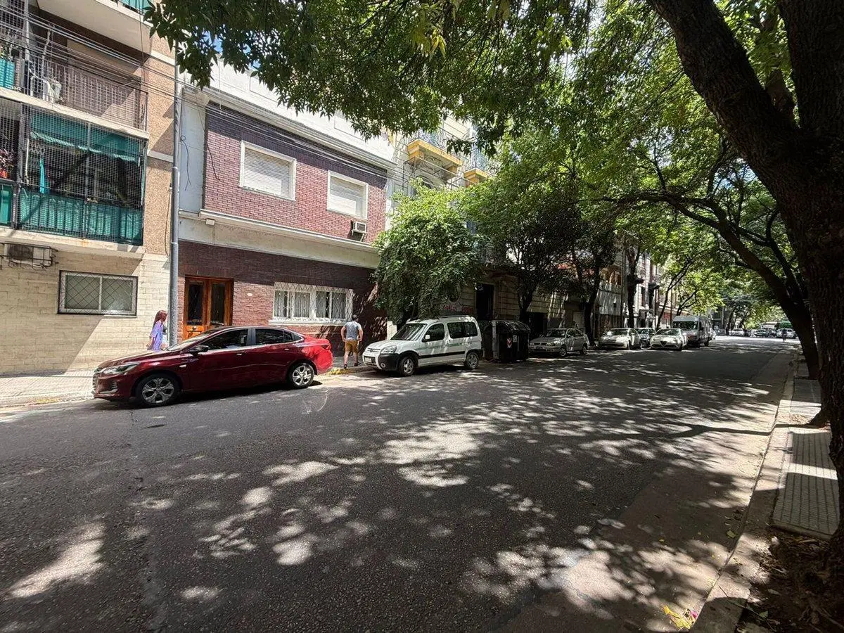 VENTA LOTE DOBLE FRENTE EN BALVANERA 4