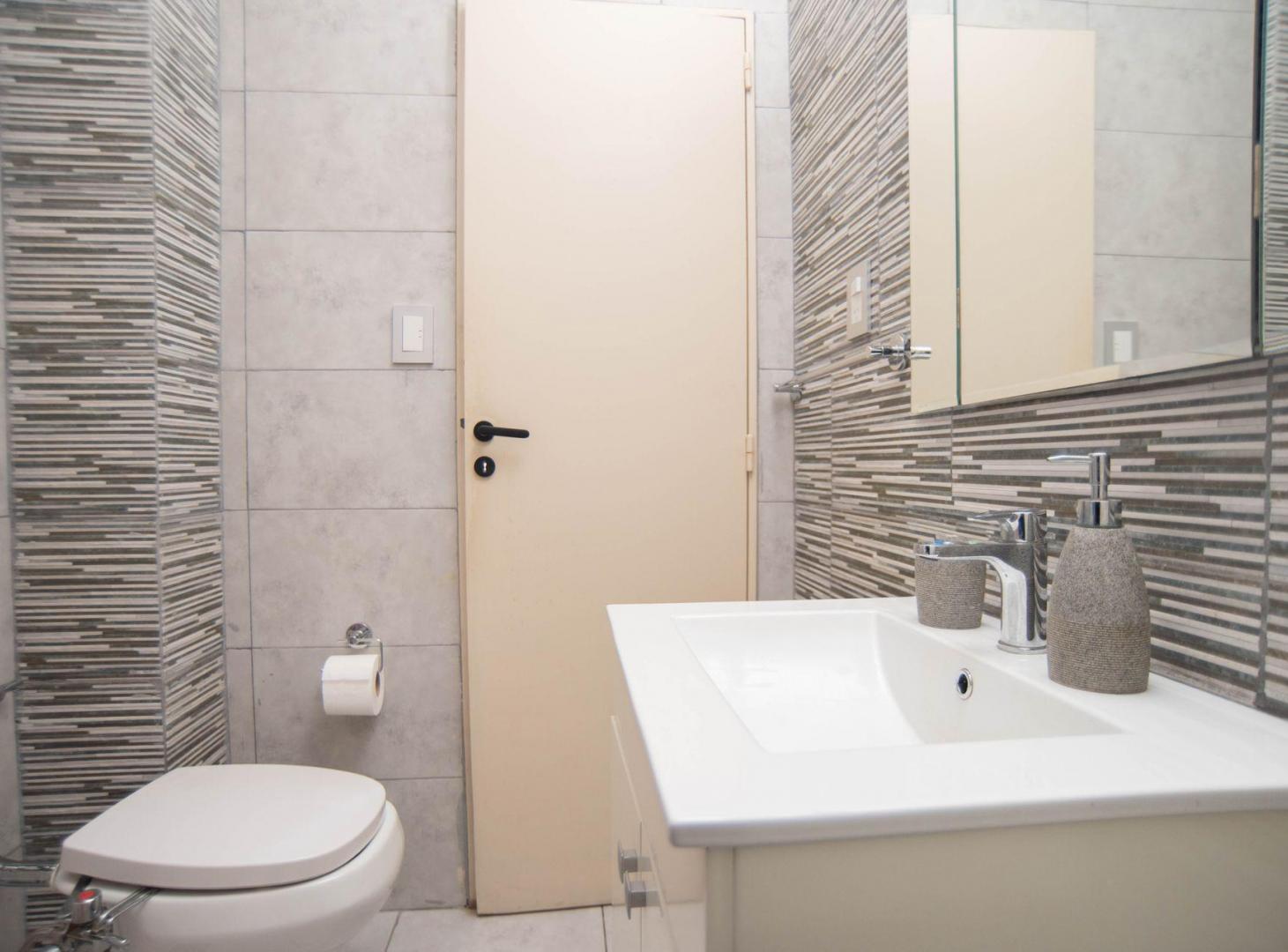 Foto de VENTA DEPARTAMENTO 2 AMBIENTES SAN NICOLAS, imagen 5