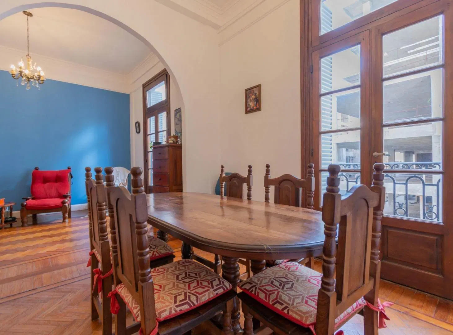 VENTA DEPARTAMENTO 4 AMB CON DEPEND. EN BALVANERA 4