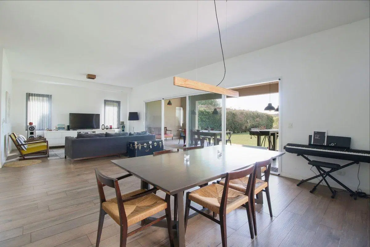 VENTA CASA 6 AMB A LAGUNA EN BARRIO SAN FRANCISCO 3