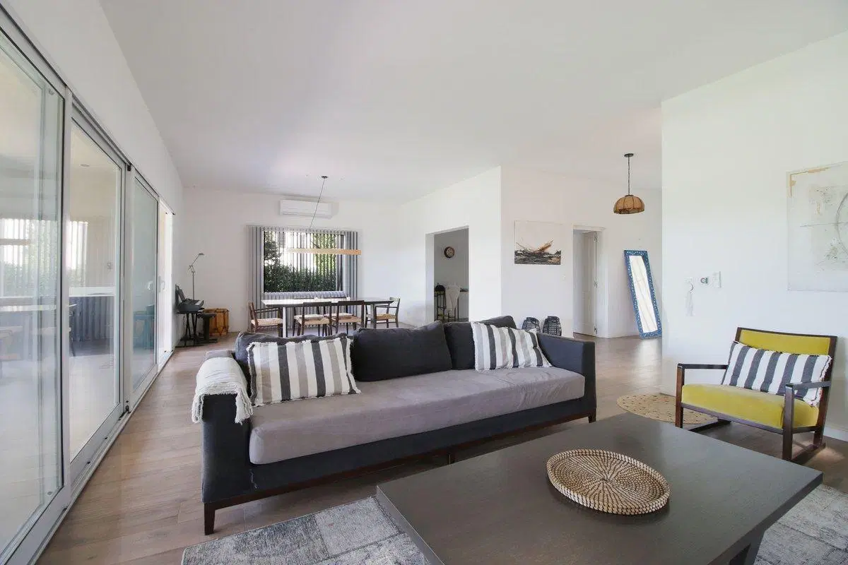 VENTA CASA 6 AMB A LAGUNA EN BARRIO SAN FRANCISCO 4