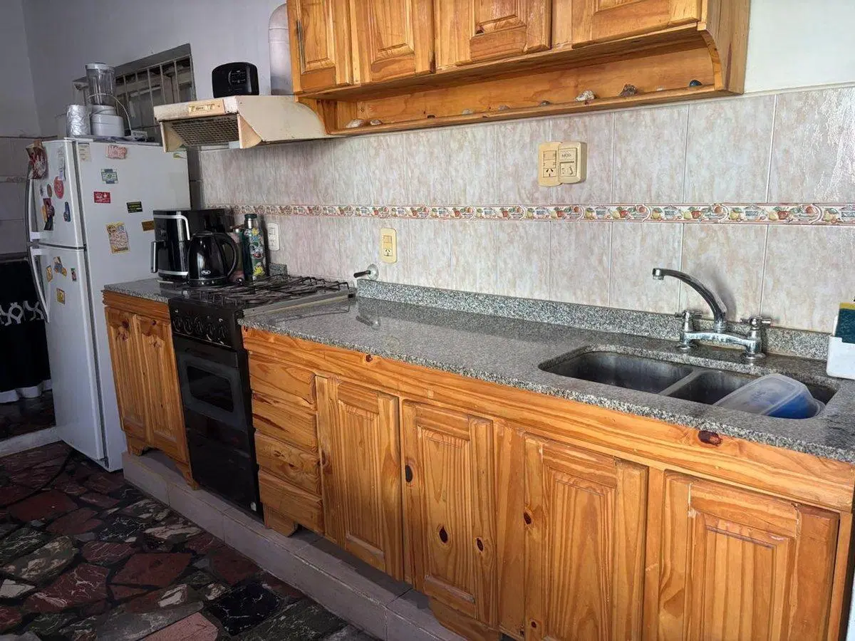Casa en venta 6 amb + 2 Locales en Hurlingham 5