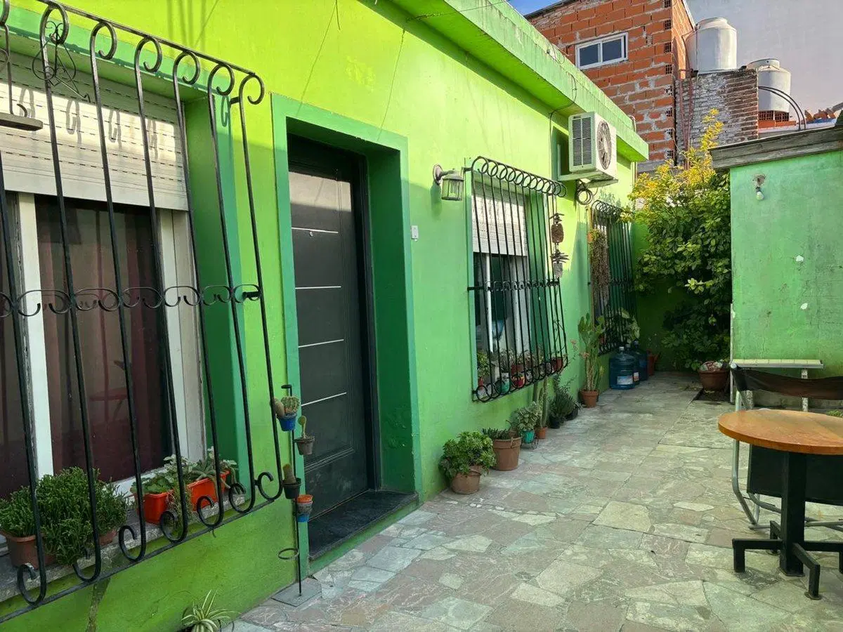 Casa en venta 6 amb + 2 Locales en Hurlingham 4