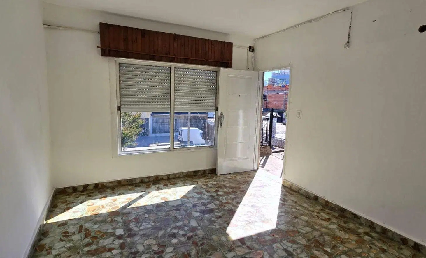 Alquiler Dpto 3 amb. c/ balcon en Luzuriaga 4