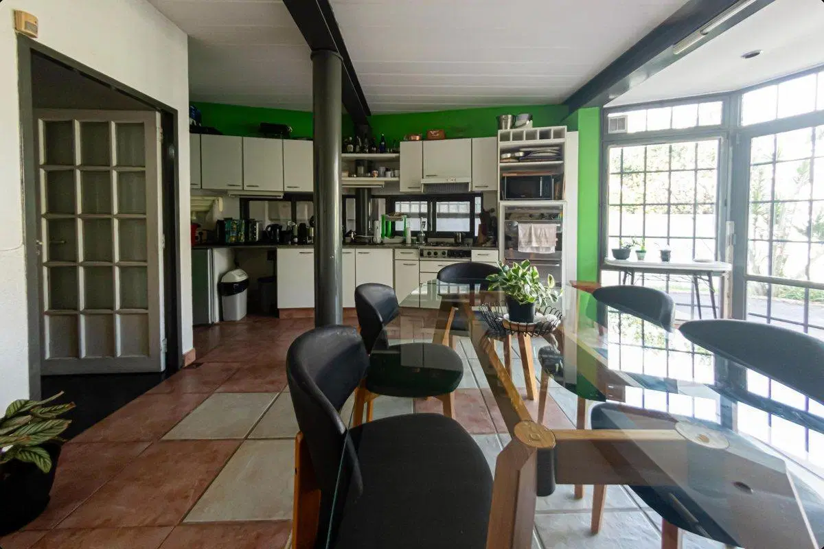 Casa en venta Saavedra Jardín -pileta - parrilla 4
