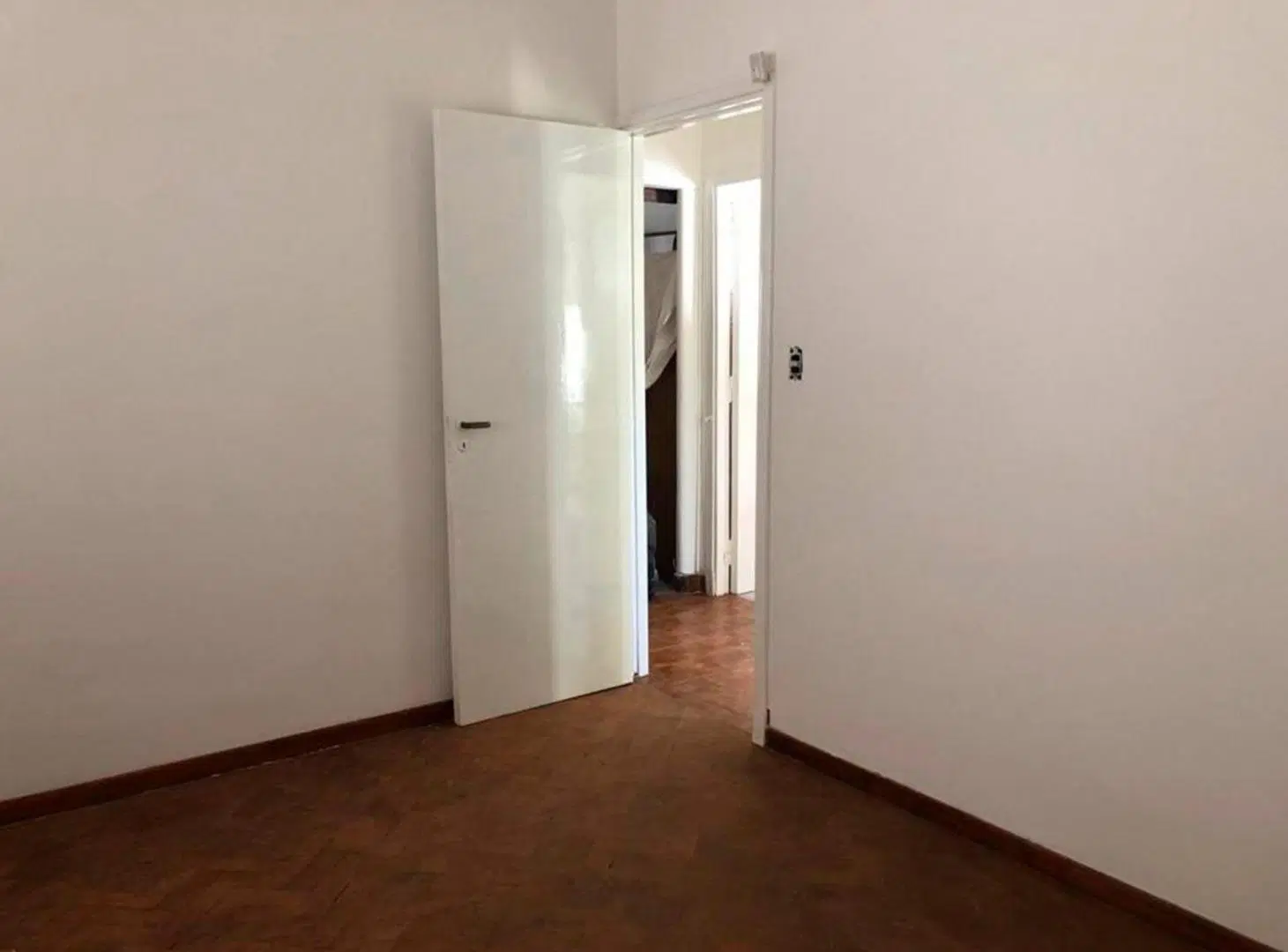 ALQUILER CASA CON JARDIN Y GARAGE. OLIVOS 2