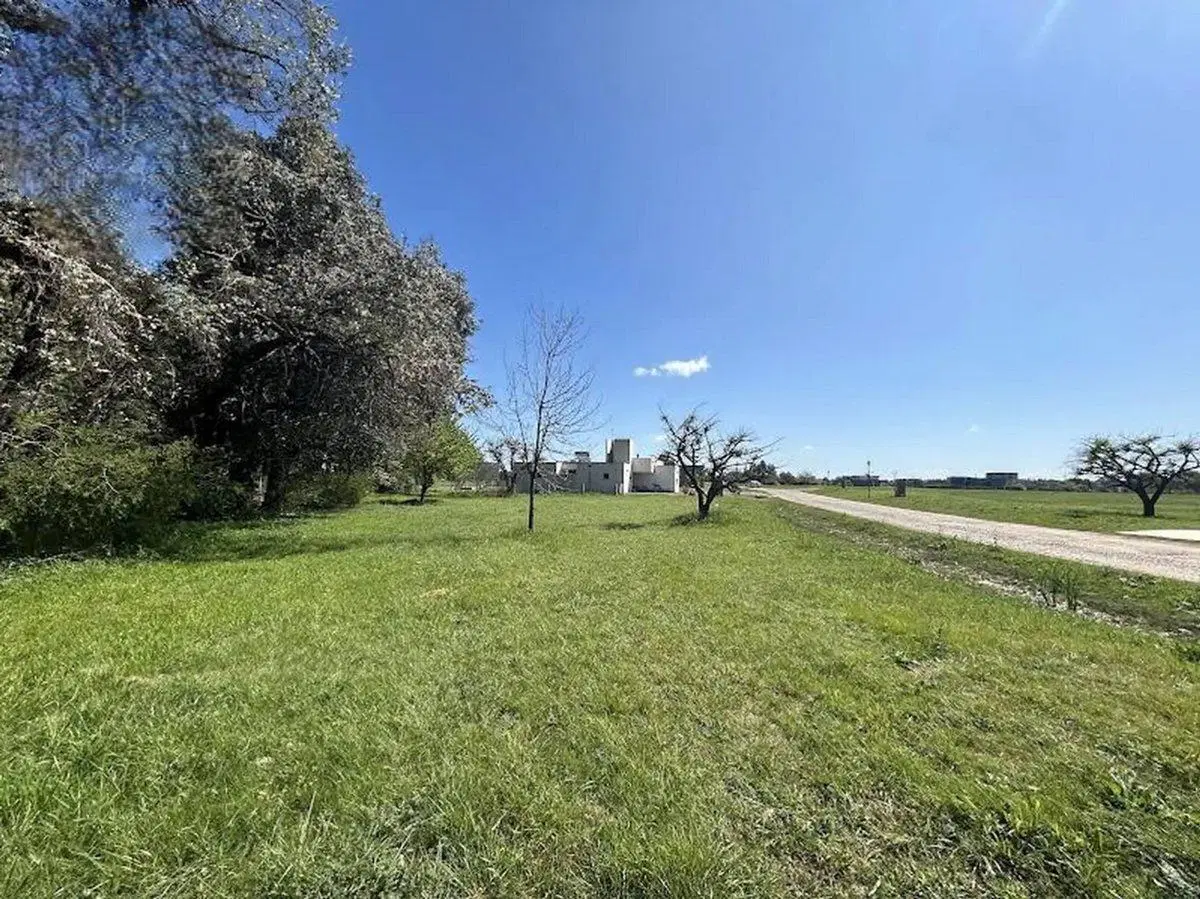 Venta Lote en Medal Country Club Pilar - PERMUTA 2