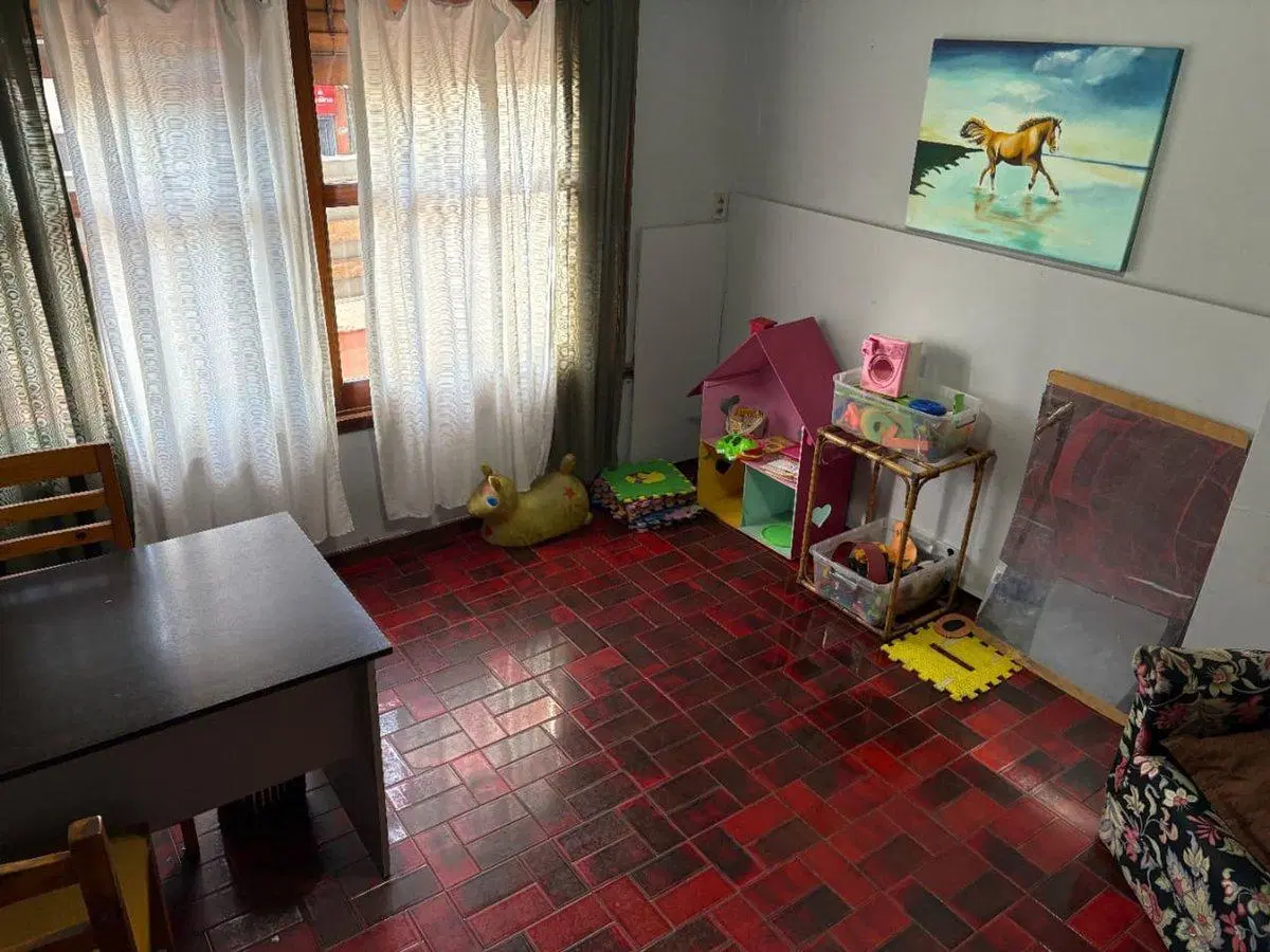 Casa  en venta con jardín  en San Justo 8
