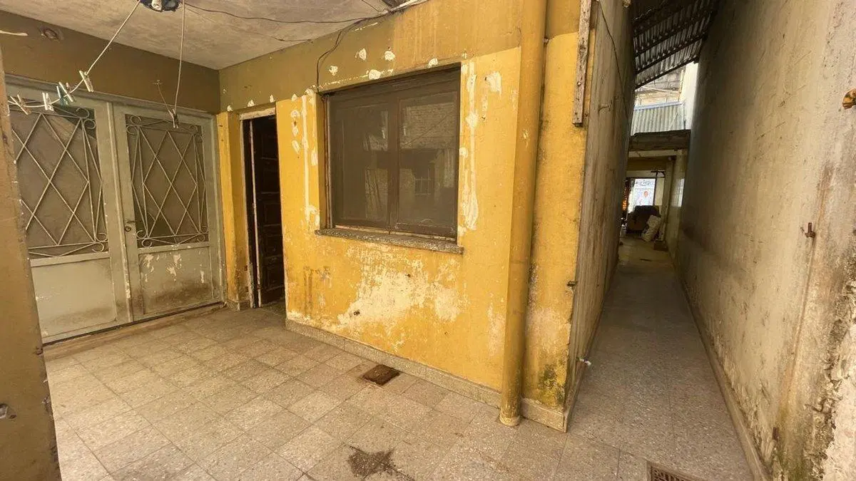 VENTA CASA 5AMB EN TURDERA C/COCHERA 2 PATIOS 5
