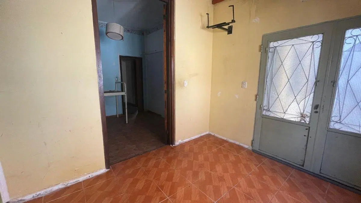 VENTA CASA 5AMB EN TURDERA C/COCHERA 2 PATIOS 8