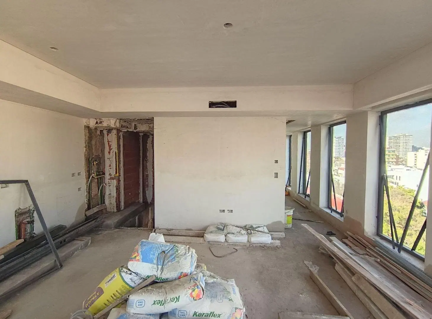 VENTA UNICO TRIPLEX EN COLEGIALES 4