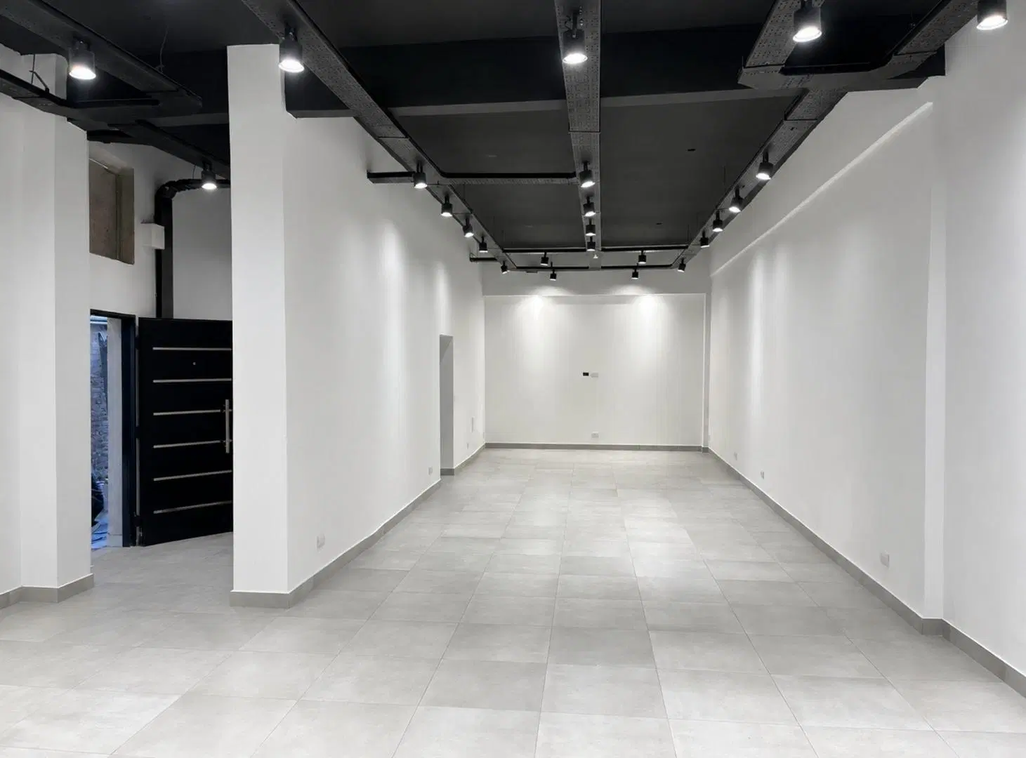ALQUILER LOCAL COMERCIAL EN BOEDO 5