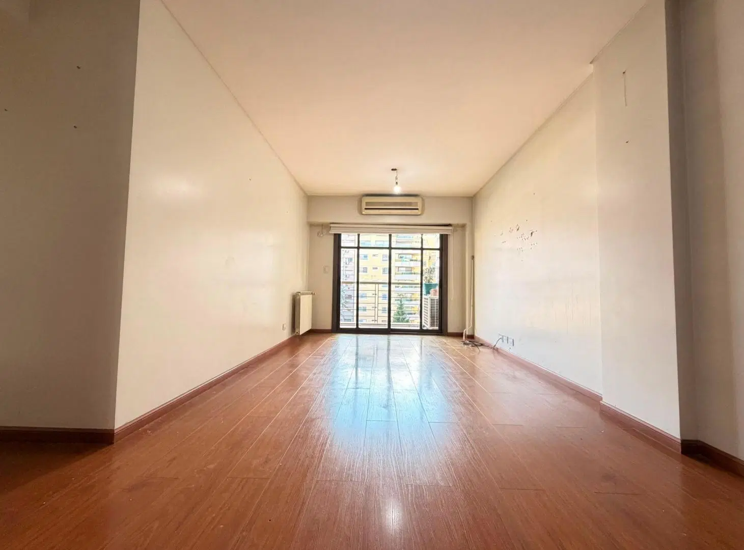 VENTA DEPARTAMENTO 3 AMBIENTES CON COCHERA- FLORES 2
