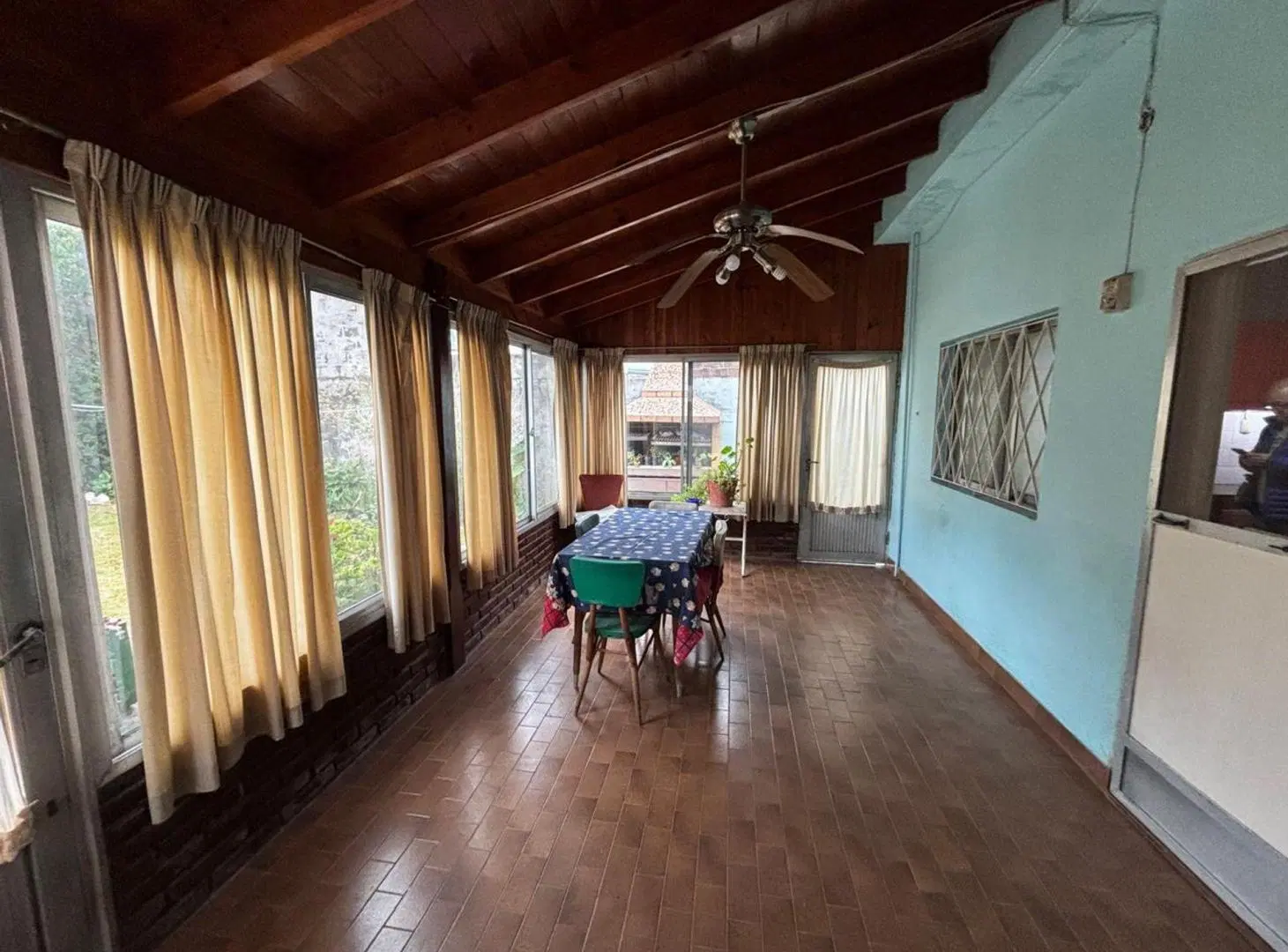 Casa 3 amb quincho y garage en venta en Hurlingham 3