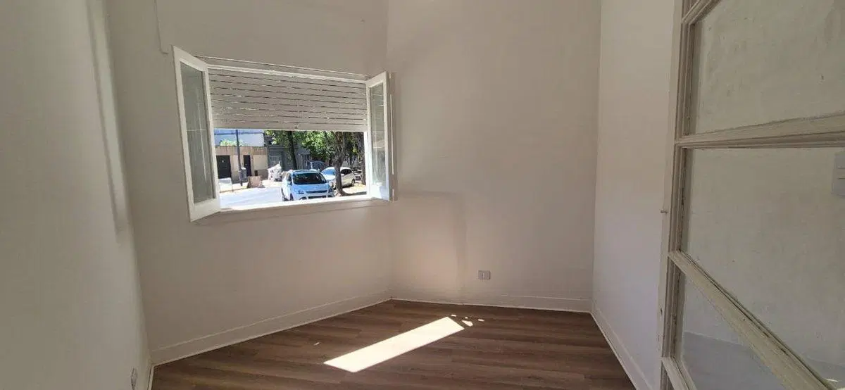VENTA PH  PB 4 AMB FRENTE PLAYROOM V PUEYRREDON 2