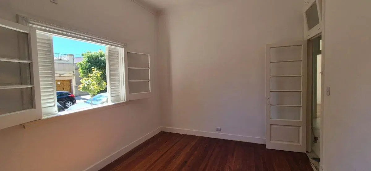 VENTA PH  PB 4 AMB FRENTE PLAYROOM V PUEYRREDON 5