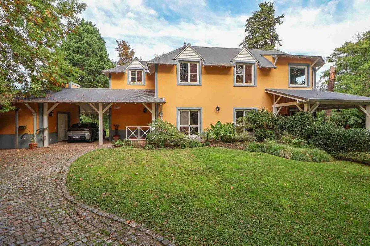 VENDE CASA C PILETA Y PARQUE EN GOLF CLUB ARGENTIN 4