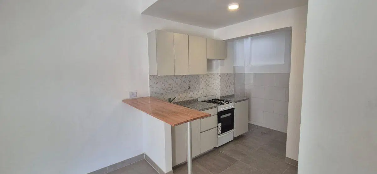 VENTA PH  PB 4 AMB FRENTE PLAYROOM V PUEYRREDON 5