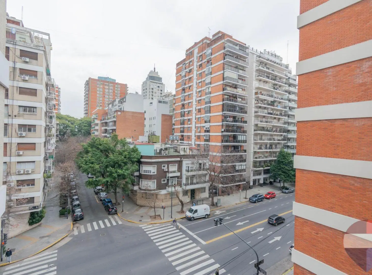 Vta dpto.4 amb. 2 Baños.Cochera x 2 Coches. Balcon 8