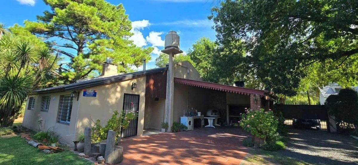 Casa Quinta c/ pileta Lote 1300 m2  La Reja 2