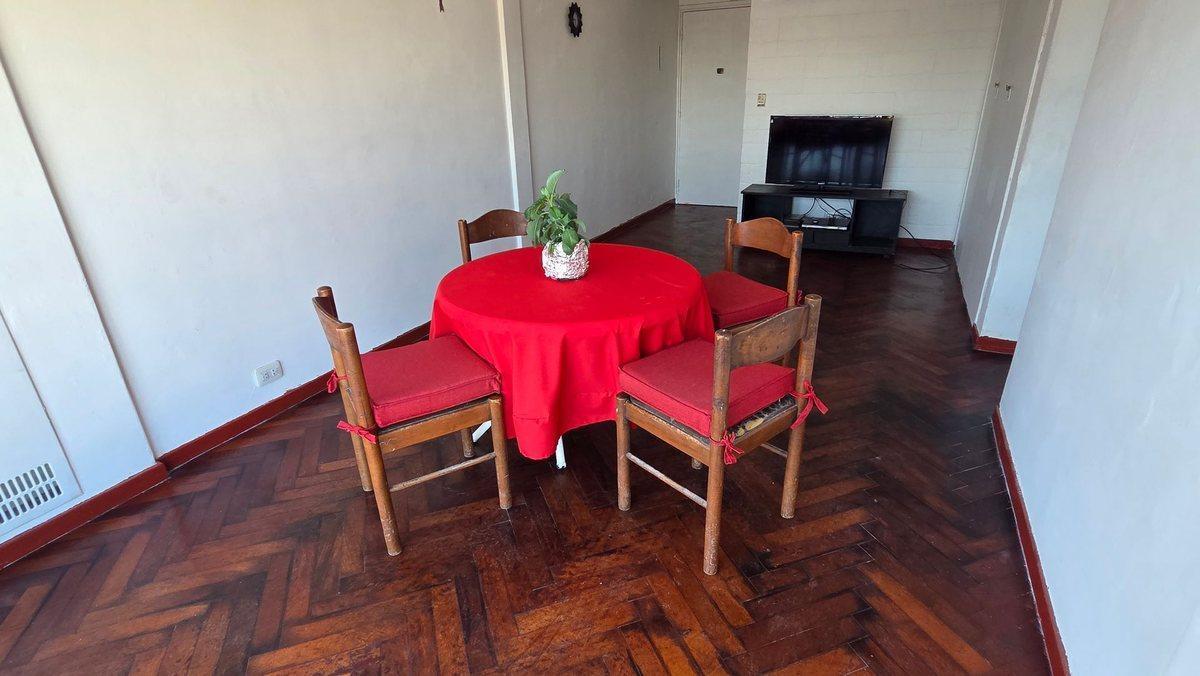 Foto de OPORTUNIDAD VENTA DEPTO 2 AMBIENTES BALCONES LUZ, imagen 2
