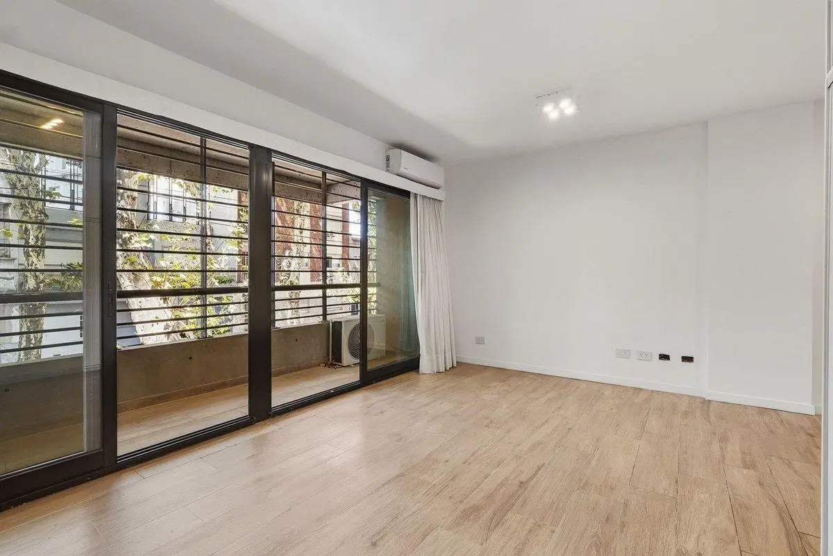 VENTA MONOAMBIENTE DIVISIBLE EN PARQUE CHAS 4