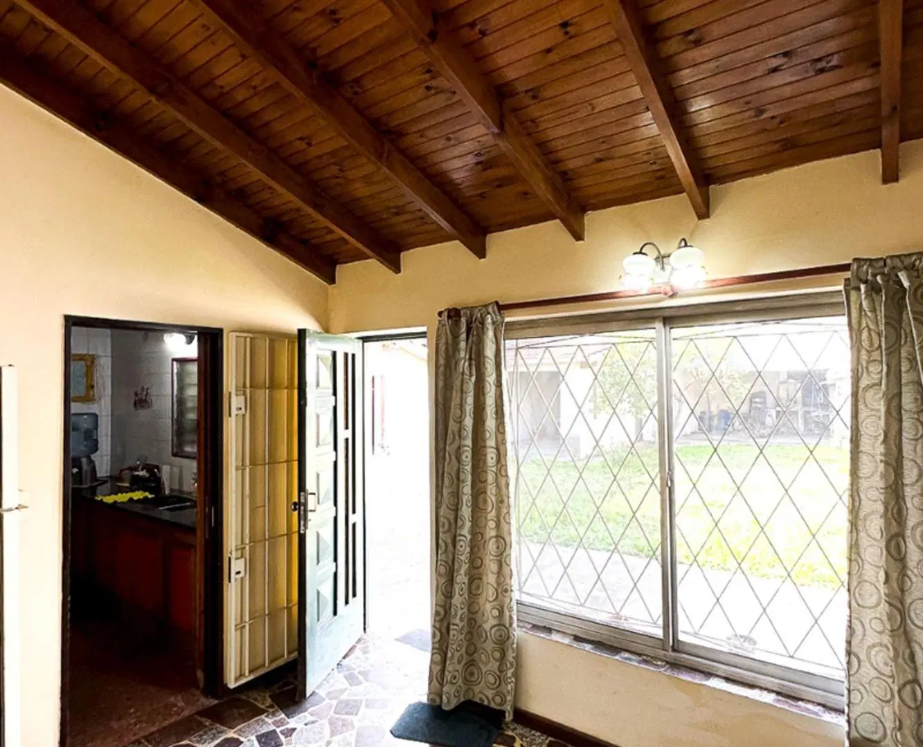 Casa en Venta en Ezeiza con parque 8