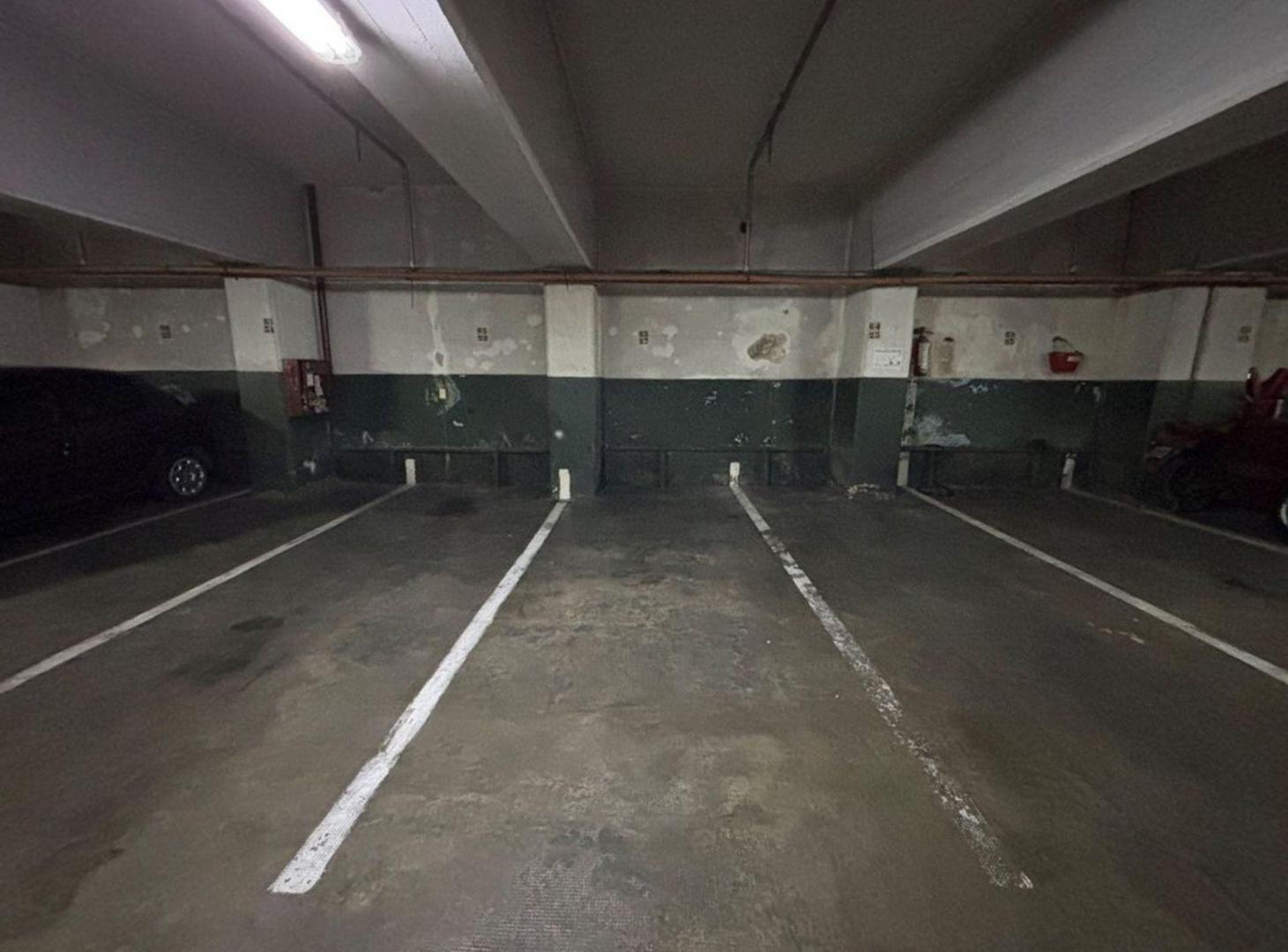 Foto de Cochera fija en venta – Lavalle 1500 – Tribunales, imagen 1