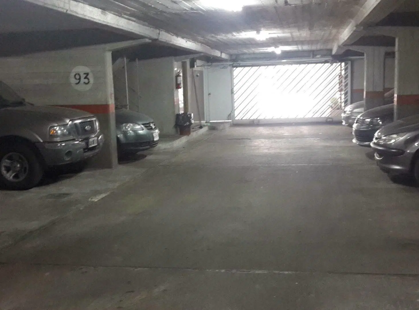 COCHERA EN VENTA BELGRANO 5