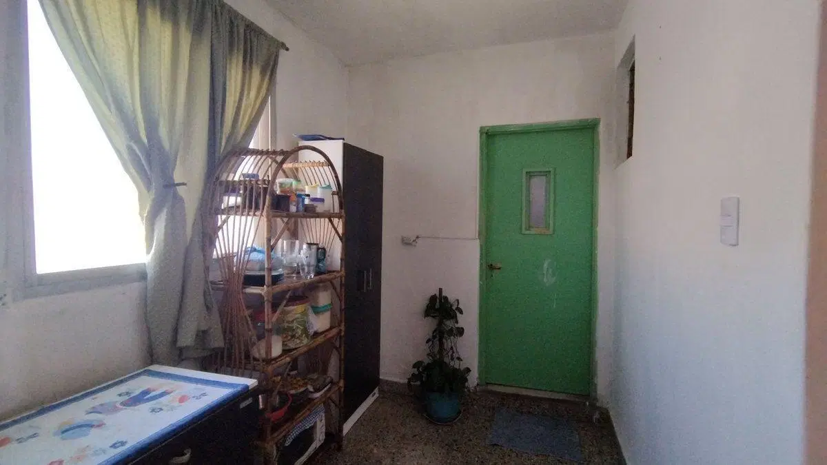 VENTA CASA PLANTA ALTA 2 DORMIT. TERRAZA. OPORT ! 5