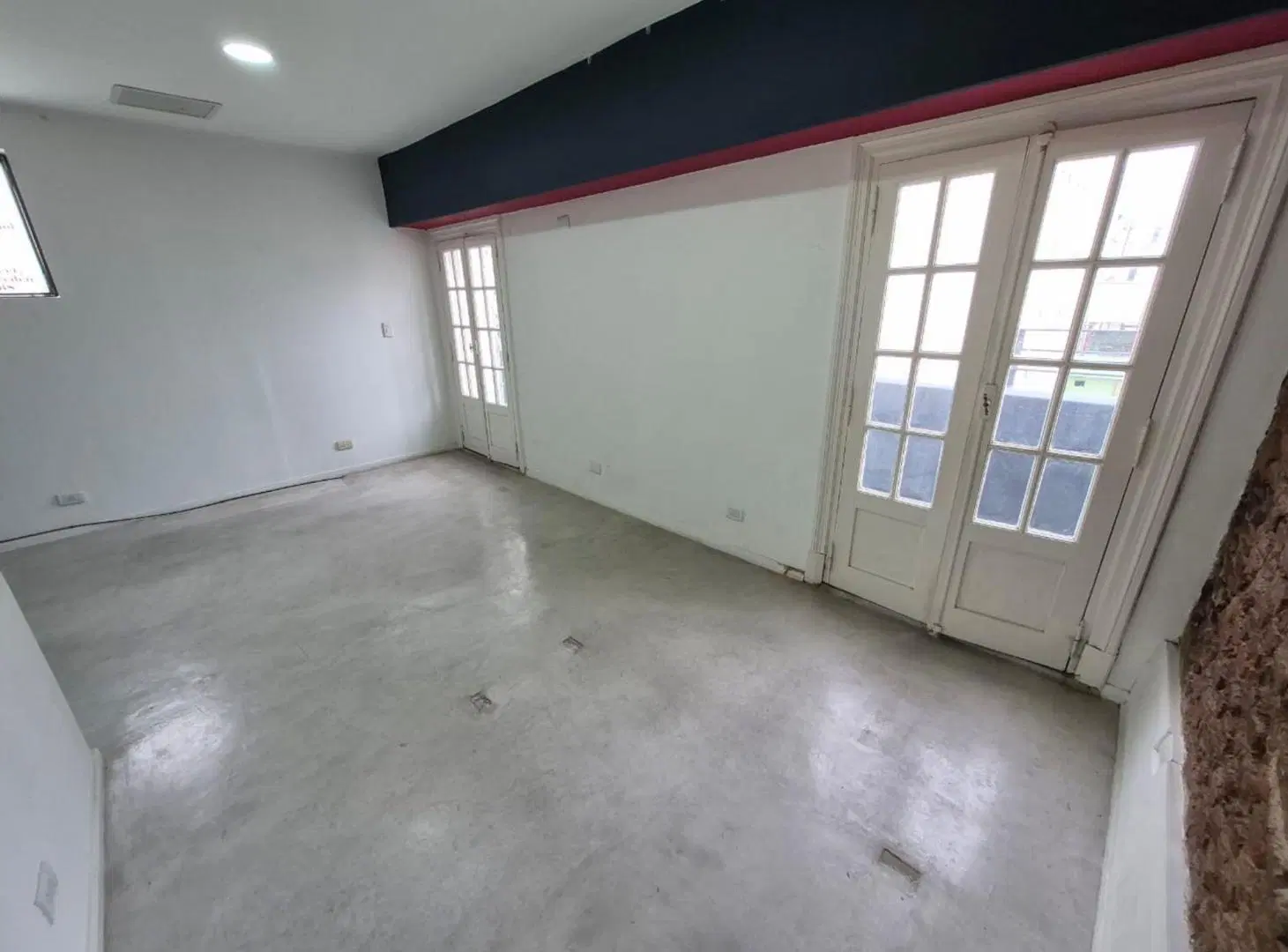 Venta de piso de 3 amb con balcon en B San nicolas 2