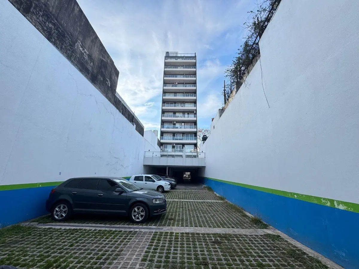 Cochera en venta en Boedo 8