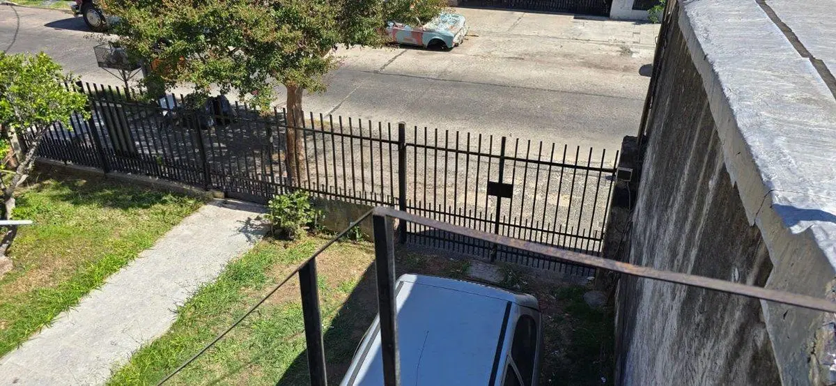 3 unidades en lote 300m2 con parque y cochera 3