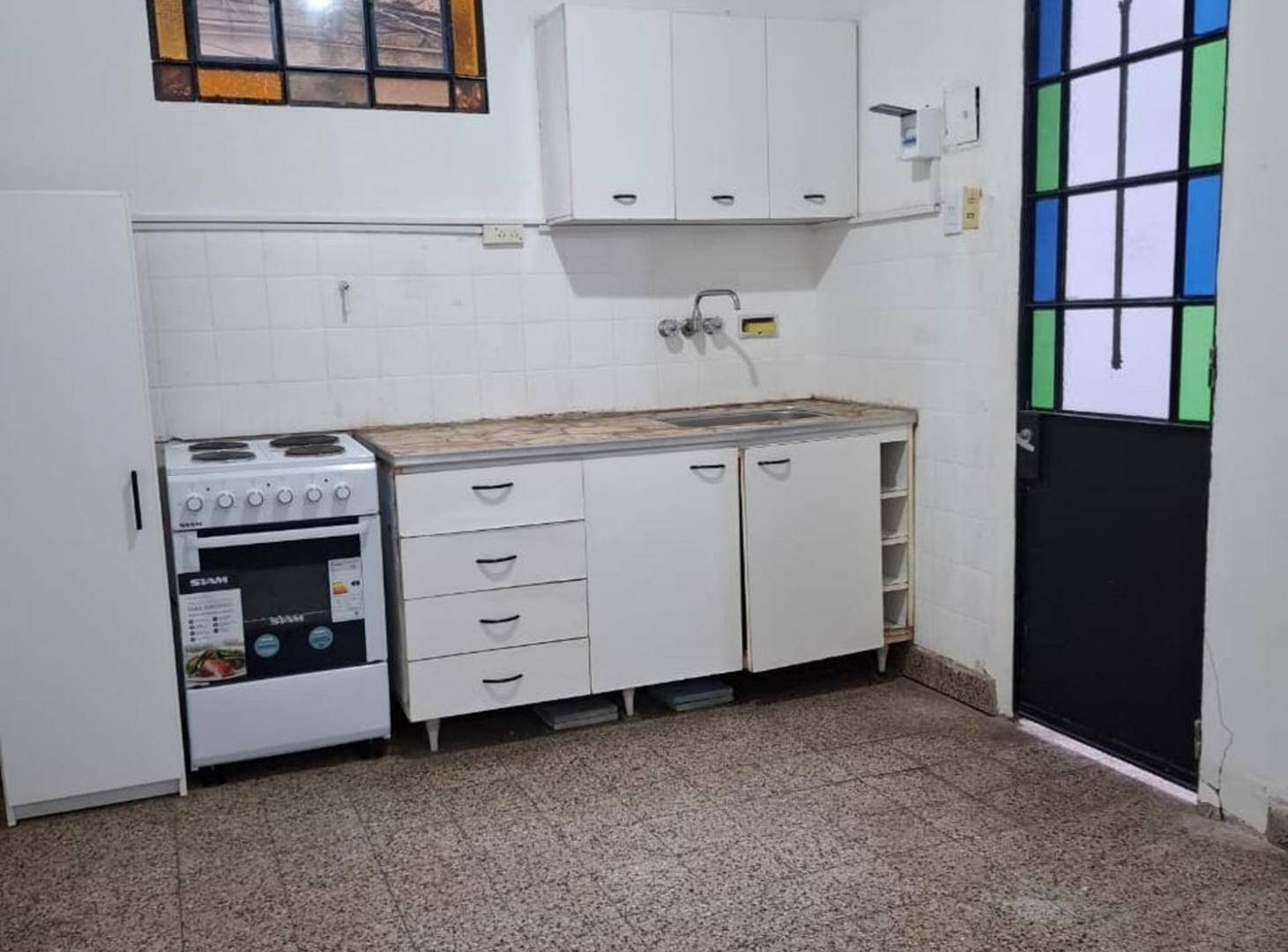 Foto de ALQUILER PH 2 AMBIENTES S/EXPENSAS CIUDADELA PATIO, imagen 1
