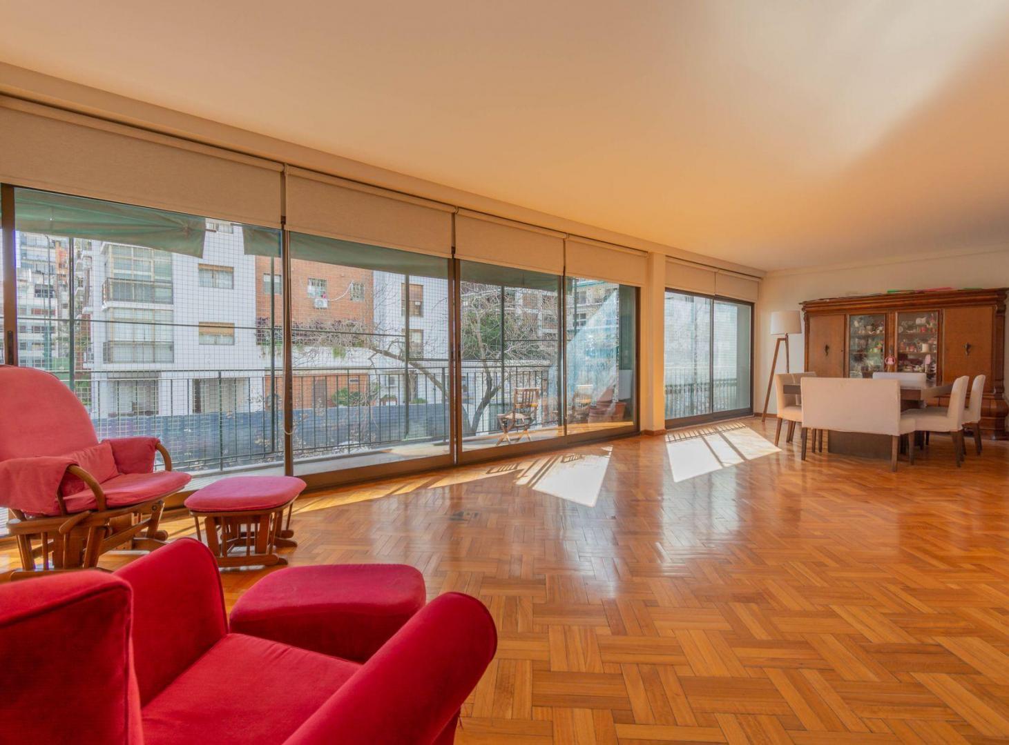 Foto de VENTA Semipiso 4 amb al frente c/cochera. BELGRANO, imagen 1