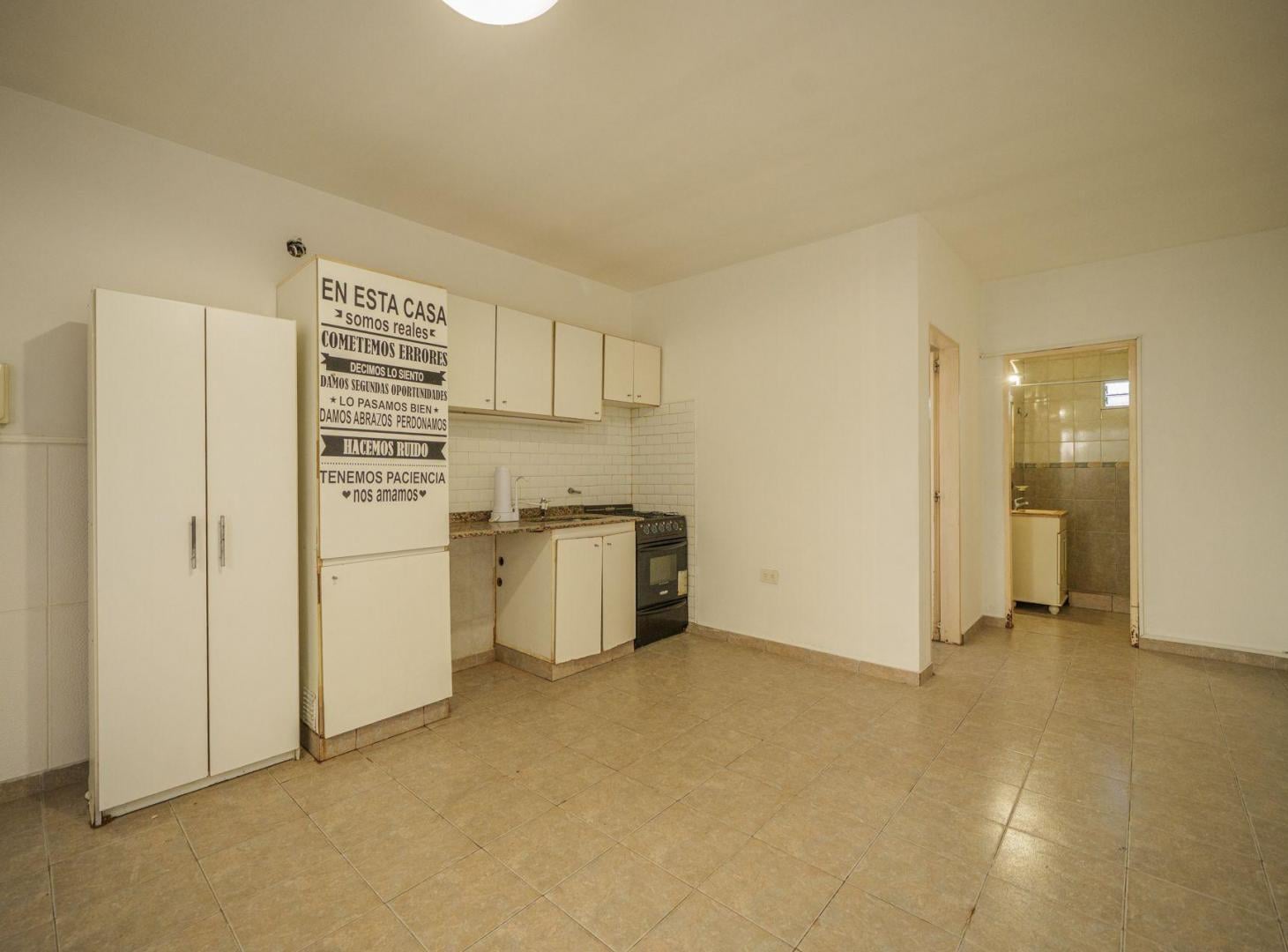 Foto de VENTA DEPTO 2 AMBIENTES CON BALCON EN RAMOS MEJIA, imagen 3